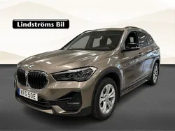 Ljusbrun Begagnad 2019 BMW X1 Sport Line SUV | 259 000 kr (Marknadspris)