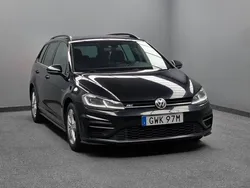 Svart (deep black pearl) Begagnad 2020 VW Golf VII GT Kombi | 139 800 kr (Bra pris)