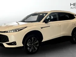 Vit Begagnad 2024 MG HS Luxury SUV | 439 900 kr (Marknadspris)