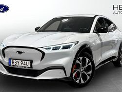 Vit Begagnad 2022 Ford Mustang Mach-E Standard Range SUV | 369 900 kr (Bra pris)