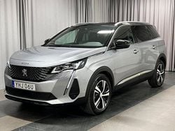 Grå Begagnad 2024 Peugeot 5008 GT SUV | 289 900 kr (Bra pris)