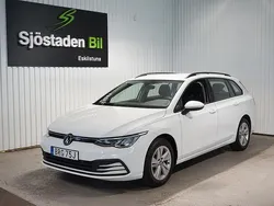 Vit Begagnad 2022 VW Golf VIII Kombi | 254 900 kr (Marknadspris)