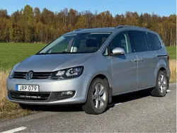Silver Begagnad 2015 VW Sharan Minibuss | 142 000 kr (Marknadspris)