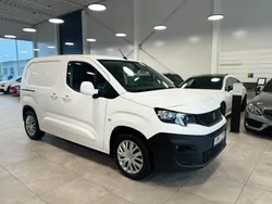 Vit Begagnad 2020 Peugeot Partner Minibuss | 169 900 kr (Marknadspris)