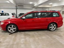 Röd Begagnad 2010 Volvo V70 R-Design Kombi | 69 900 kr (Dyr)