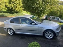 Grå Begagnad 2004 BMW 316 Compact Halvkombi | 25 000 kr (Marknadspris)