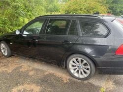Svart Begagnad 2012 BMW 320 Kombi | 70 000 kr (Bra pris)