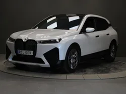 Vit Begagnad 2022 BMW iX Comfort Edition SUV | 729 000 kr (Lite dyr)