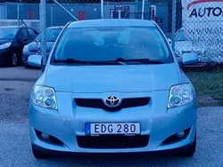 Ljusblå (blå) Begagnad 2008 Toyota Auris Halvkombi | 39 900 kr (Marknadspris)