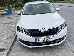 Vit Begagnad 2018 Skoda Octavia Style Kombi | 80 000 kr (Superpris)