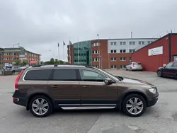 Brun Begagnad 2015 Volvo XC70 Standard SUV | 209 900 kr (Marknadspris)