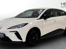 Vit (white) Begagnad 2023 MG MG4 EV Halvkombi | 254 900 kr (Marknadspris)