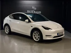 Vit Begagnad 2021 Tesla Model Y Long Range SUV | 319 900 kr (Superpris)