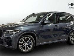 Grå (grey) Begagnad 2022 BMW X5 M Sport SUV | 677 700 kr (Marknadspris)