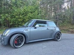 Begagnad 2004 Mini Cooper S Halvkombi | 46 000 kr (Marknadspris)