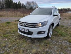 Vit Begagnad 2015 VW Tiguan Sportline SUV | 98 500 kr (Bra pris)