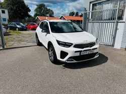Vit Begagnad 2022 Kia Stonic GT-Line SUV | 219 900 kr (Marknadspris)