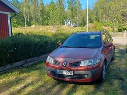 Röd Begagnad 2007 Renault Mégane GrandTour Kombi | 18 000 kr (Marknadspris)