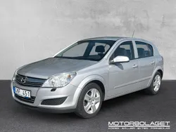 Ljusgrå Begagnad 2007 Opel Astra Halvkombi | 32 900 kr (Marknadspris)