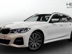 Vit (white) Begagnad 2021 BMW 330e M Sport Kombi | 338 700 kr (Bra pris)