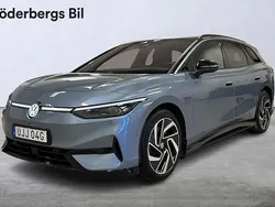 Ljusblå Begagnad 2024 VW ID.7 Pro Sedan | 599 800 kr (Marknadspris)