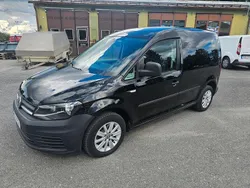 Svart Begagnad 2017 VW Caddy Minibuss | 127 500 kr (Marknadspris)