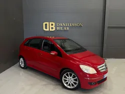 Röd Begagnad 2008 Mercedes B180 Minibuss | 69 800 kr (Lite dyr)