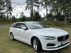 Vit Begagnad 2018 Volvo V90 Kinetic Kombi | 155 000 kr (Marknadspris)