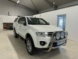 Vit Begagnad 2015 Mitsubishi L200 Pickup | 169 900 kr (Marknadspris)