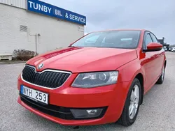 Röd Begagnad 2013 Skoda Octavia Halvkombi | 69 900 kr (Marknadspris)