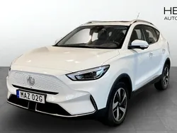 Vit (white) Begagnad 2022 MG ZS Luxury Sedan | 244 900 kr (Superpris)