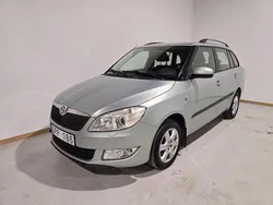 Ljusgrön (grön) Begagnad 2013 Skoda Fabia Elegance Kombi | 59 500 kr (Marknadspris)