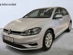 Grå Begagnad 2018 VW Golf VII Halvkombi | 169 900 kr (Marknadspris)