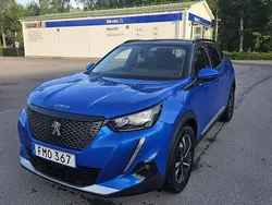 Blå Begagnad 2020 Peugeot 2008 SUV | 174 000 kr (Marknadspris)