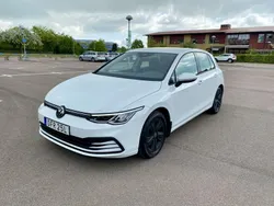 Vit Begagnad 2020 VW Golf VIII Halvkombi | 179 500 kr (Bra pris)