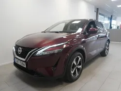 Mörkröd Begagnad 2021 Nissan Qashqai Tekna SUV | 299 800 kr (Lite dyr)