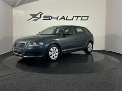 Grå Begagnad 2010 Audi A3 Sportback Attraction Halvkombi | 32 900 kr (Marknadspris)