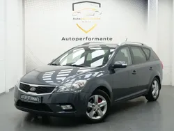 Grå Begagnad 2010 Kia Ceed Sportswagon 3 Kombi | 44 900 kr (Marknadspris)