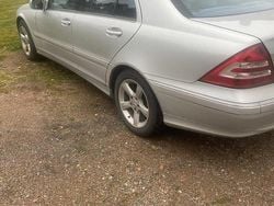 Silver Begagnad 2006 Mercedes C180 Avantgarde Sedan | 19 000 kr (Superpris)