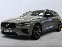 Grå Begagnad 2025 Volvo V60 Plus Kombi | 479 900 kr
