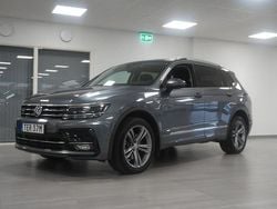 Grå Begagnad 2018 VW Tiguan R-line SUV | 348 800 kr (Dyr)