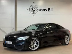 Svart Begagnad 2015 BMW M4 Sportkupé | 499 800 kr (Marknadspris)