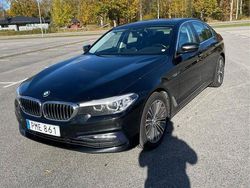 Svart Begagnad 2018 BMW 520 Sport Line Sedan | 249 000 kr (Marknadspris)