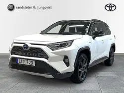 Vit Begagnad 2019 Toyota RAV4 Hybrid Style SUV | 289 000 kr (Marknadspris)