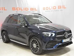 Mörkblå (blå) Begagnad 2021 Mercedes GLE350e AMG SUV | 599 000 kr (Marknadspris)