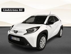Vit Begagnad 2022 Toyota Aygo Comfort Halvkombi | 159 000 kr (Marknadspris)
