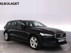 Svart Begagnad 2021 Volvo V60 CC Kombi | 279 800 kr (Marknadspris)