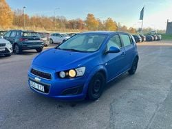 Blå Begagnad 2012 Chevrolet Aveo Halvkombi | 25 000 kr (Marknadspris)