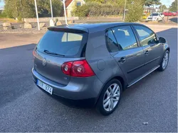 Grå Begagnad 2004 VW Golf IV Trendline Halvkombi | 21 800 kr (Marknadspris)