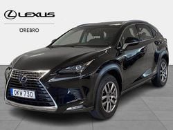Svart Begagnad 2018 Lexus NX300h Executive Line SUV | 234 900 kr (Bra pris)